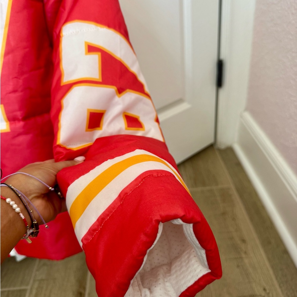 Women Red Chiefs Kingdom Jacket - Picture 5 of 6